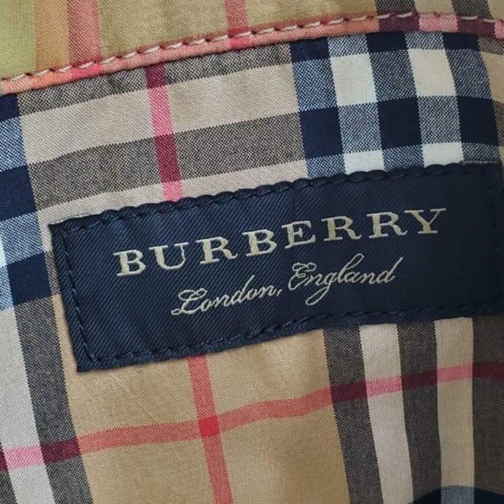 Burberry Tan and Red Tote Bag with Iconic Design - Picture 11 of 15